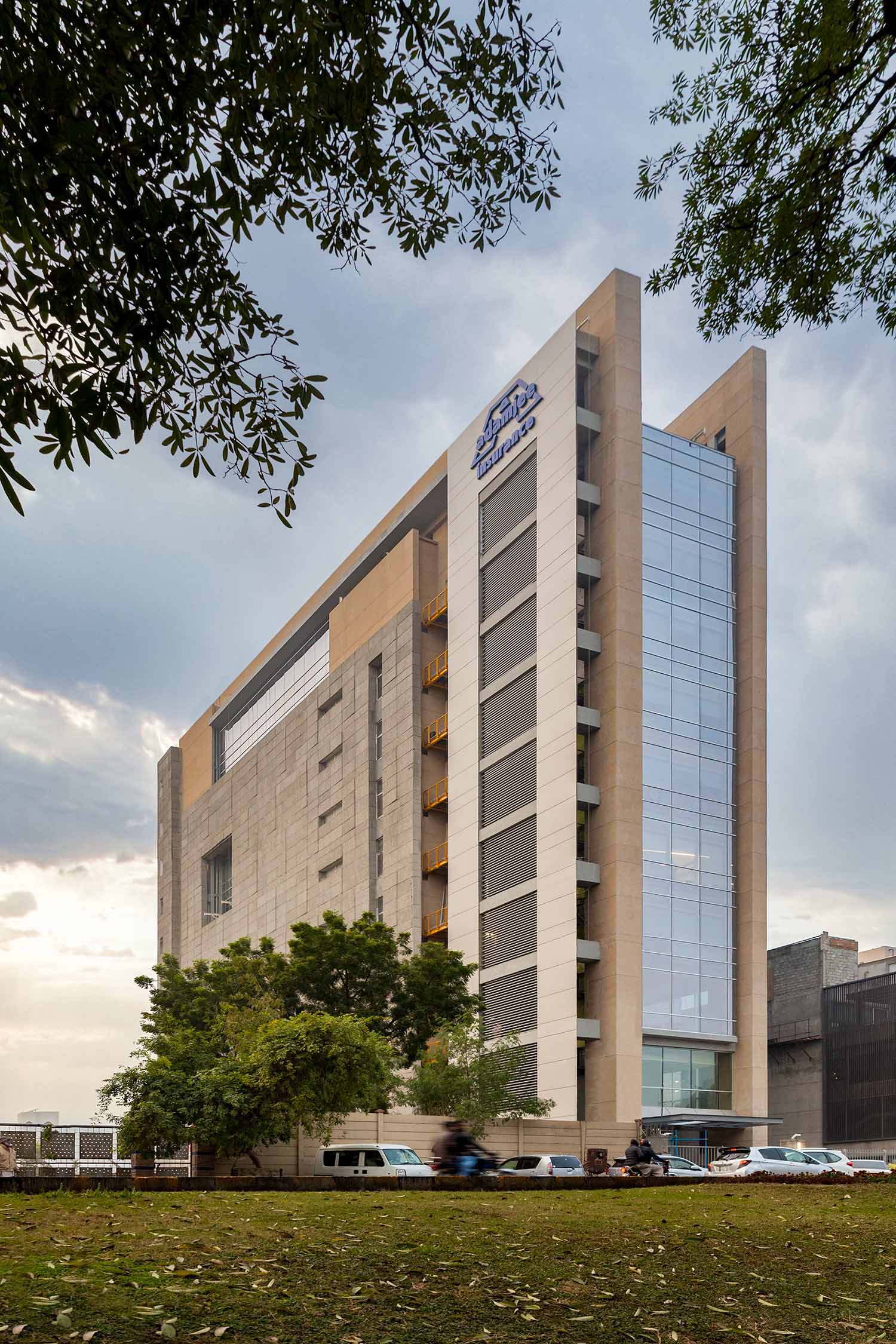 MCB Adamjee House - Karachi